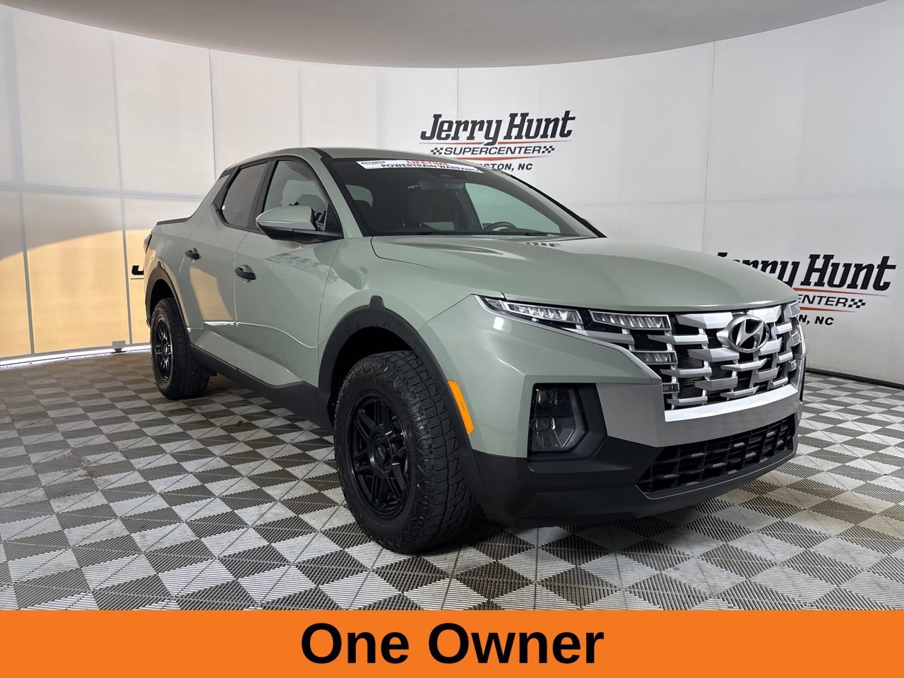 Used 2024 Hyundai Santa Cruz SEL AWD/4WD image 4