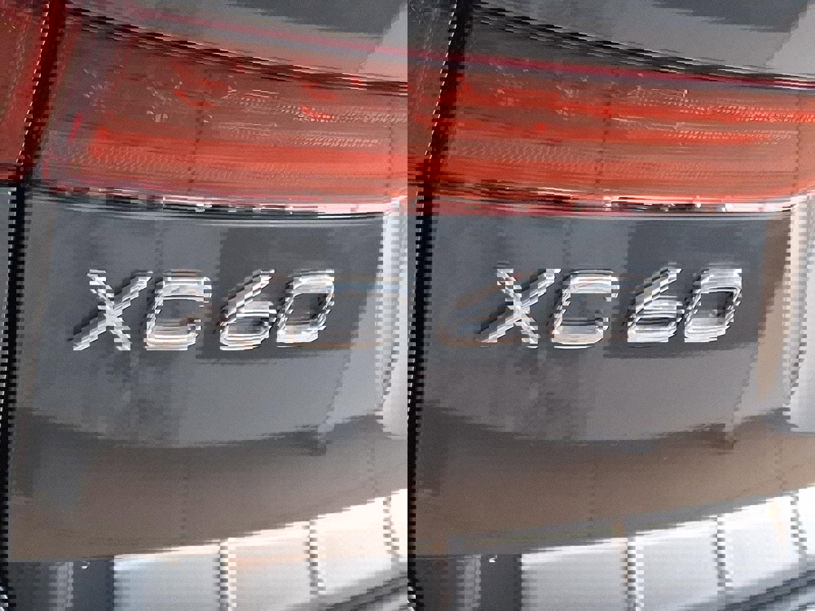 Certified 2026 Volvo XC60 B5 Core w/ Protection Package Premier image 17