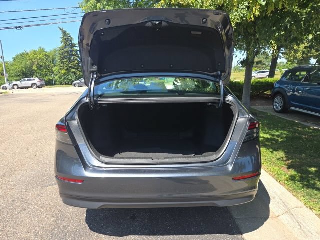 Used 2023 Honda Accord EX image 14
