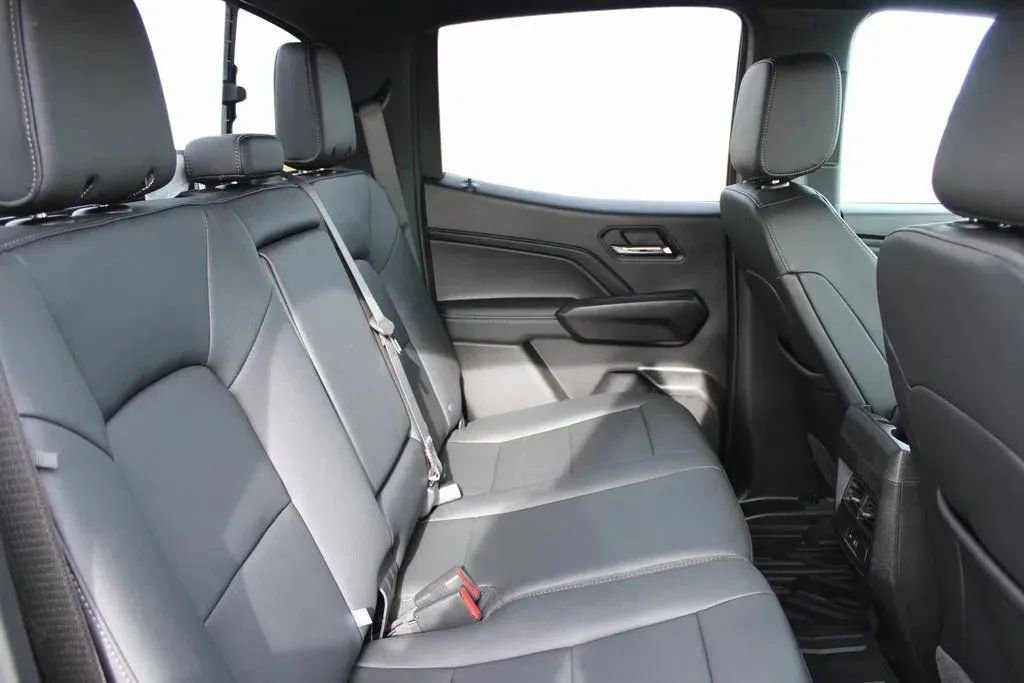 New 2026 GMC Canyon Elevation w/ Convenience Package image 21