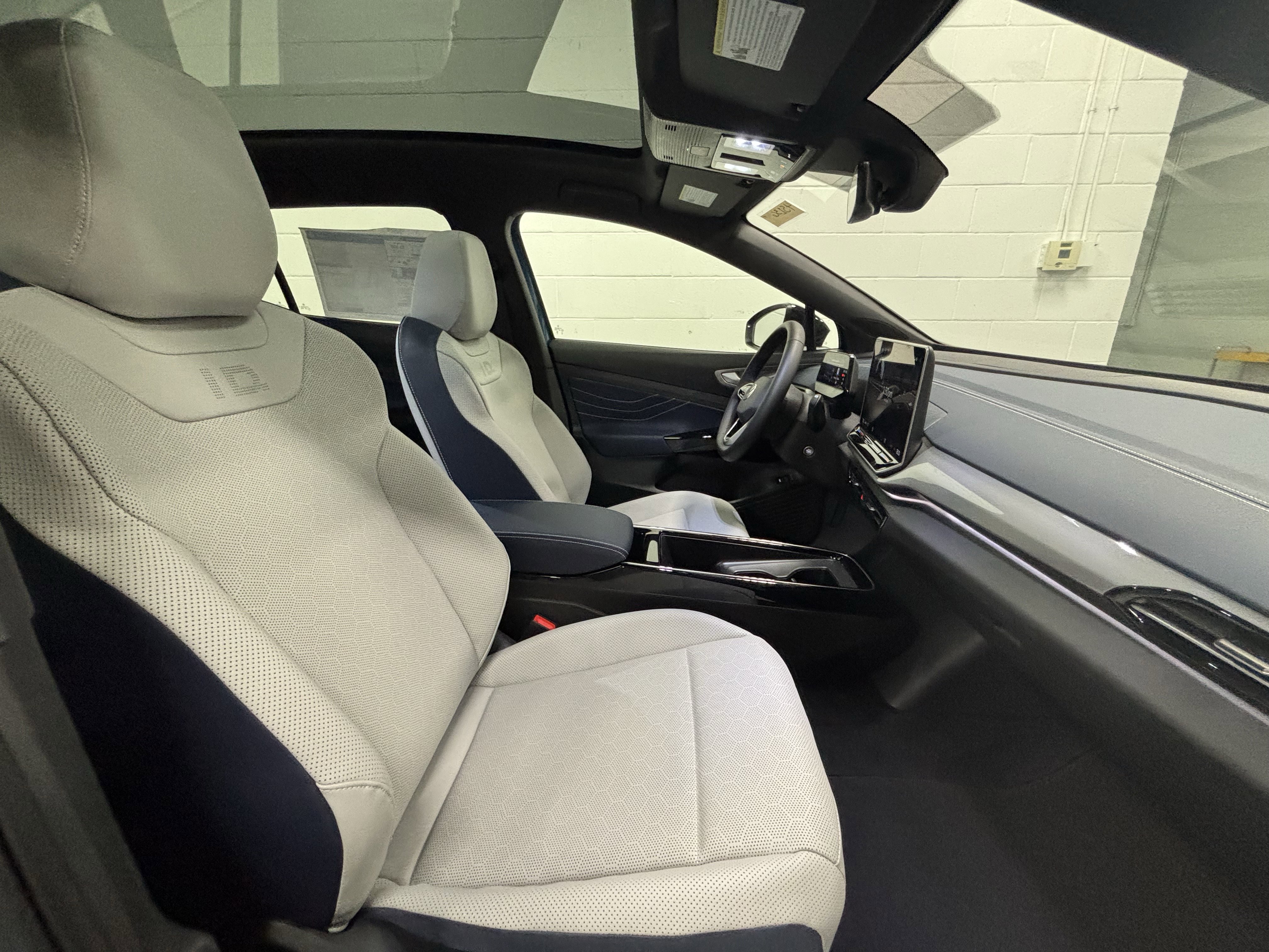 New 2025 Volkswagen ID.4 Pro S AWD/4WD image 11