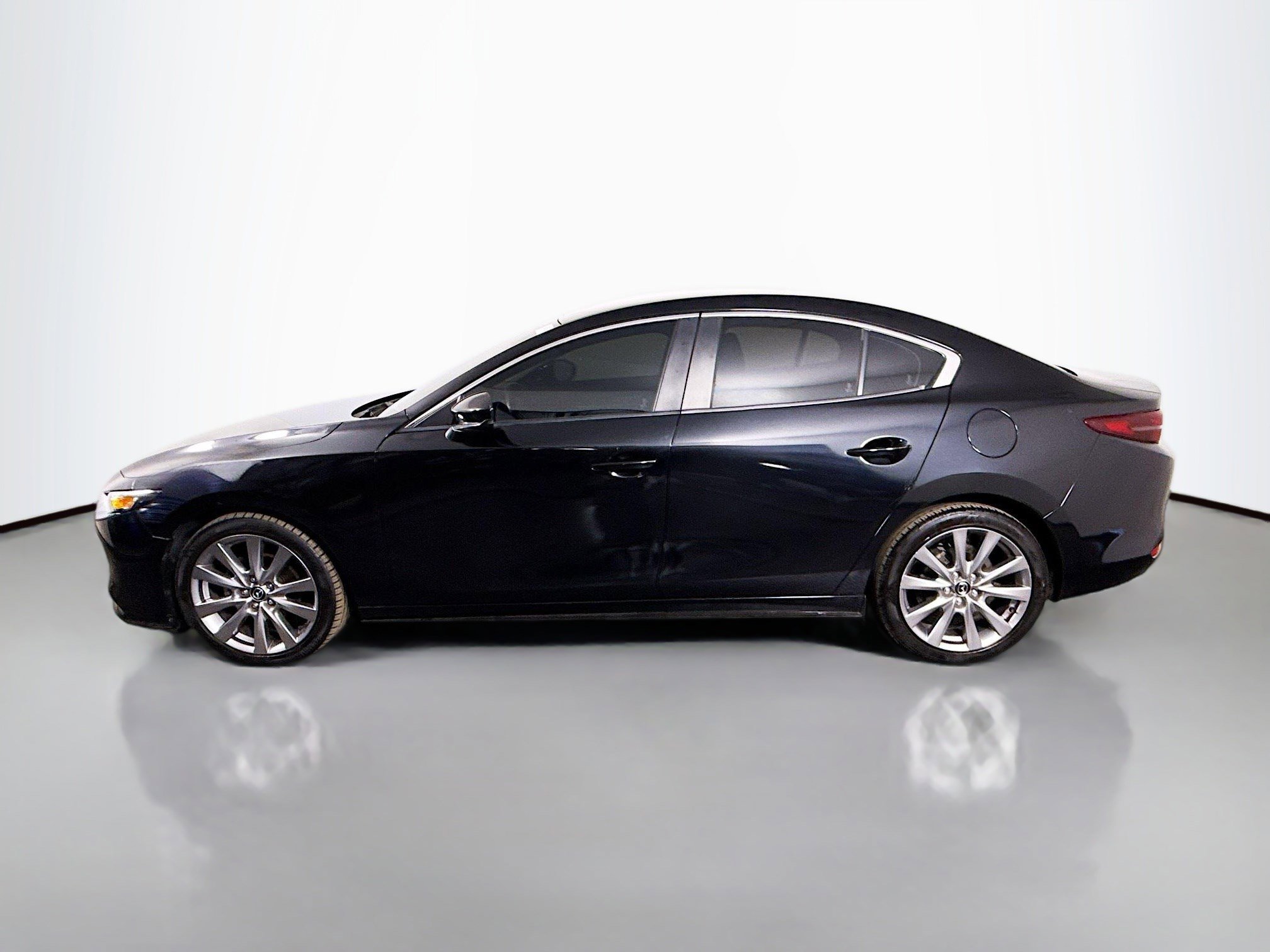 Used 2020 MAZDA MAZDA3 Sedan w/ Select Package image 6