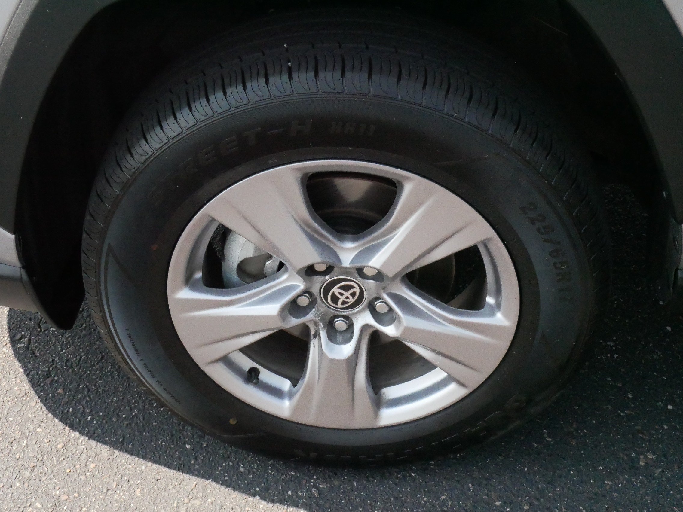 Certified 2025 Toyota RAV4 XLE AWD/4WD image 15