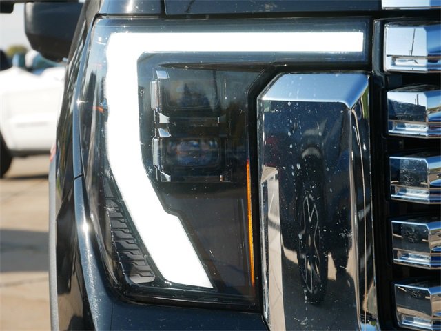 Used 2024 GMC Sierra 2500 Denali image 10