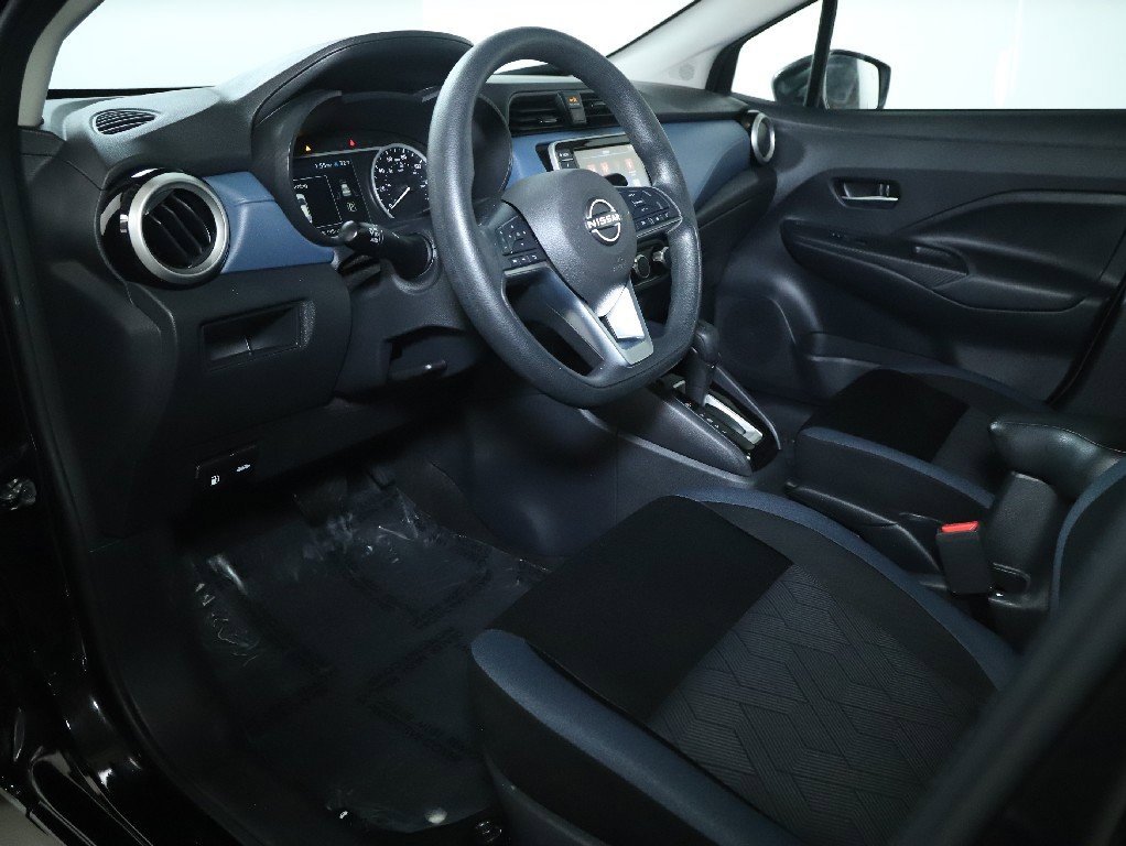 Certified 2025 Nissan Versa SV image 17