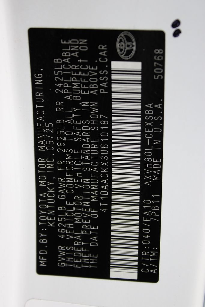 Used 2025 Toyota Camry SE FWD image 28