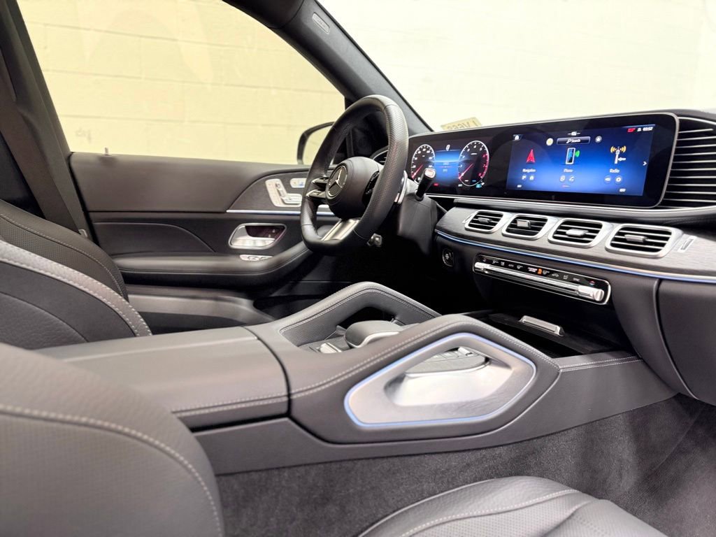 Used 2026 Mercedes-Benz GLS 450 4MATIC image 47