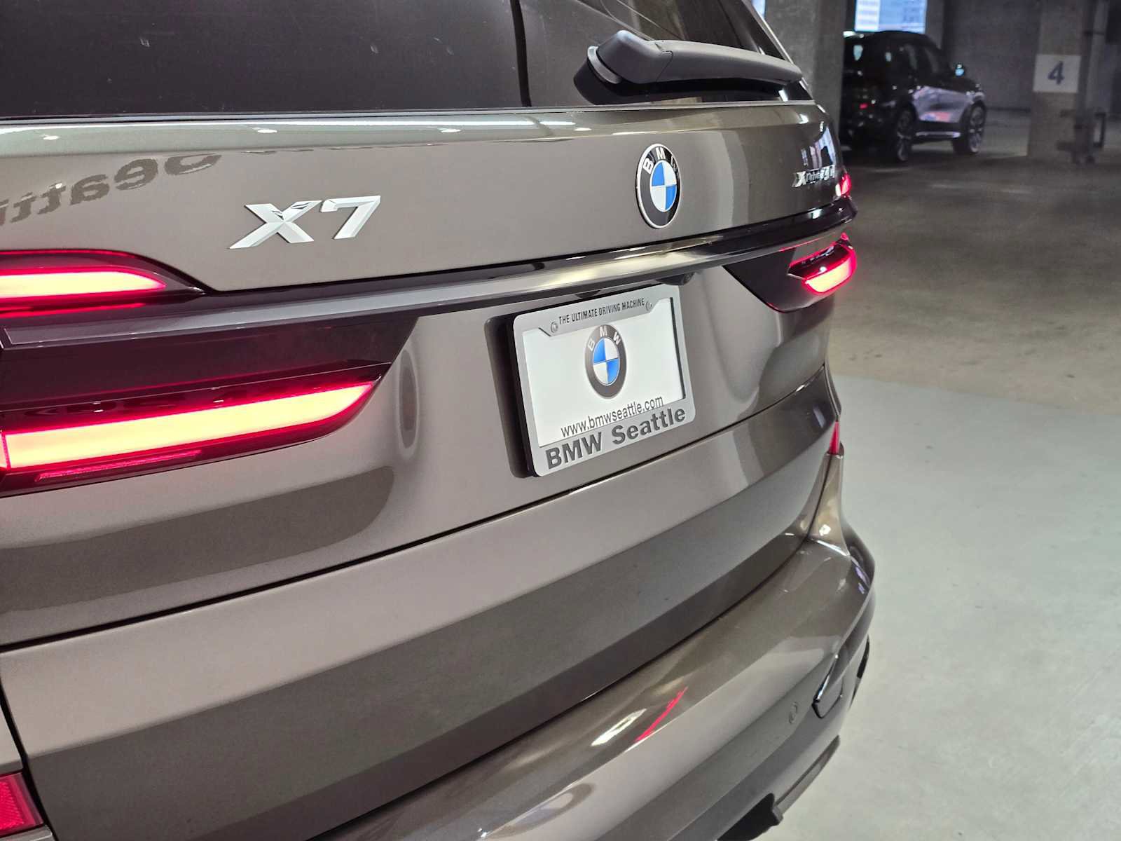 New 2026 BMW X7 xDrive40i w/ M Sport Package image 7