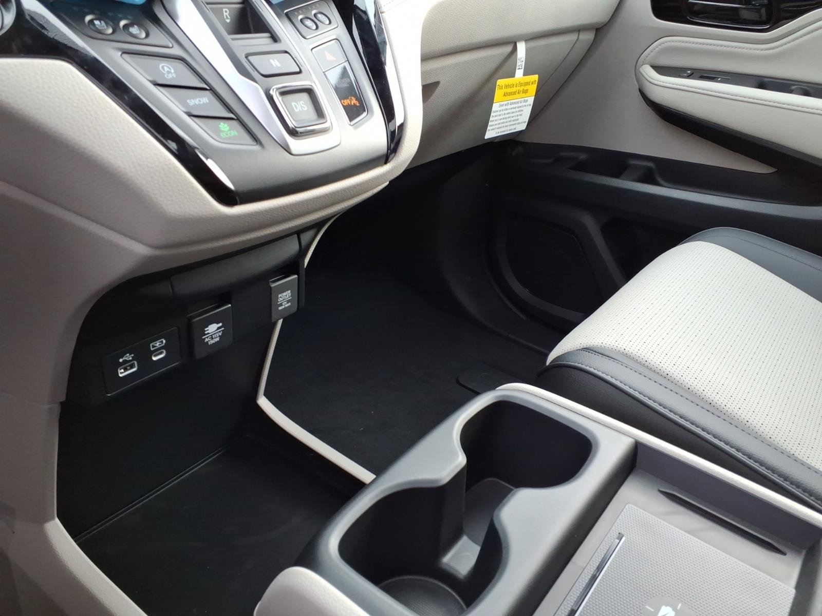 New 2027 Honda Odyssey Elite image 21