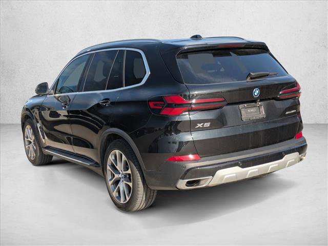 Used 2025 BMW X5 xDrive50e image 7