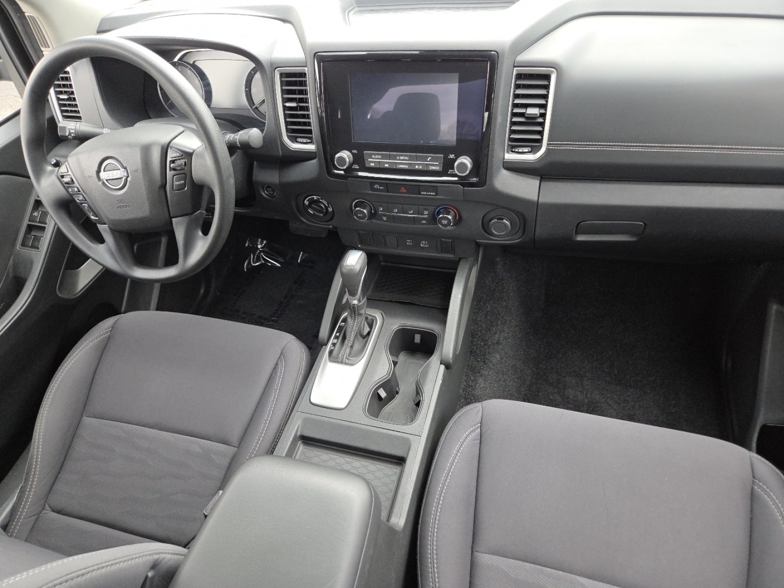 Used 2023 Nissan Frontier SV image 22
