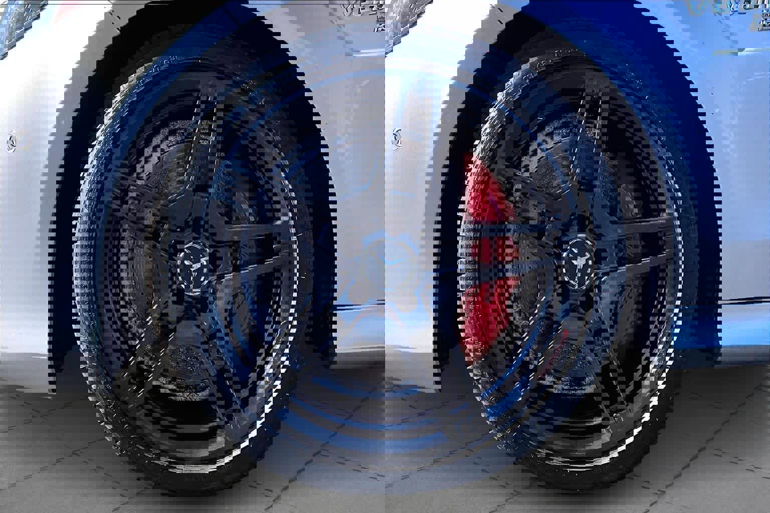 Used 2014 Mercedes-Benz E 63 AMG 4MATIC Sedan image 11