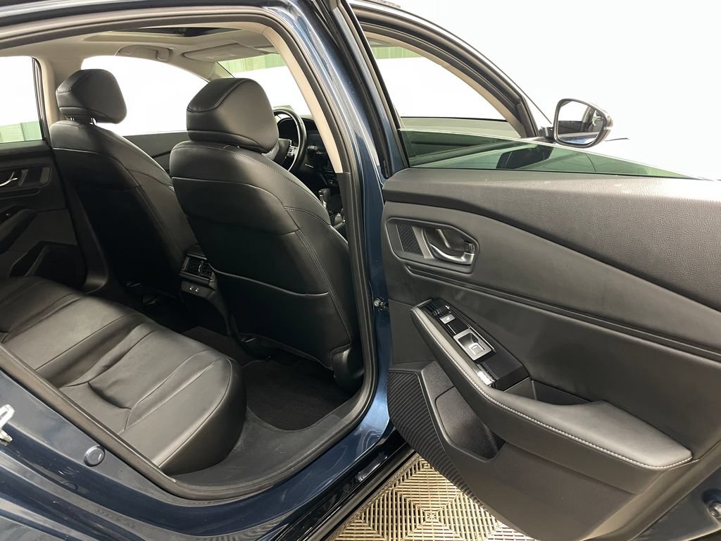 Used 2024 Honda Accord Touring image 39