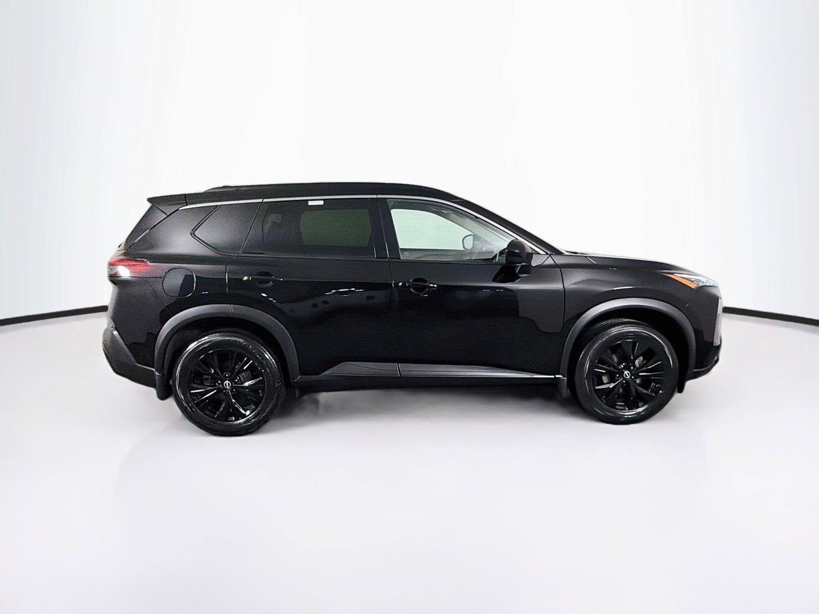 Used 2023 Nissan Rogue SV w/ SV Premium B Package AWD/4WD image 12