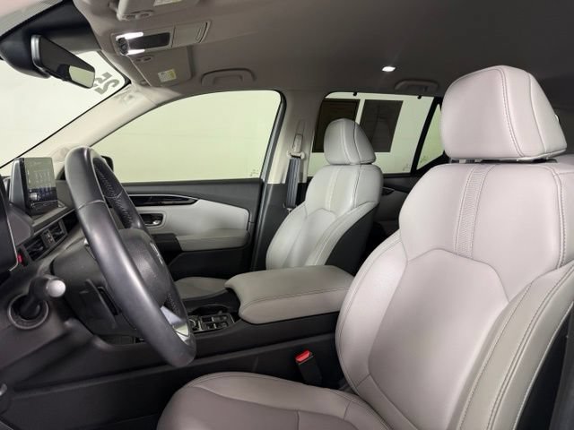 Used 2025 Honda Pilot EX-L image 5