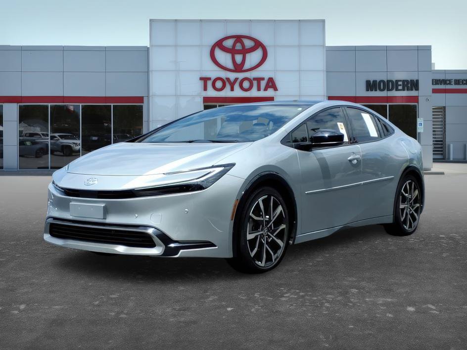 Used 2026 Toyota Prius Plug-In Hybrid FWD image 1