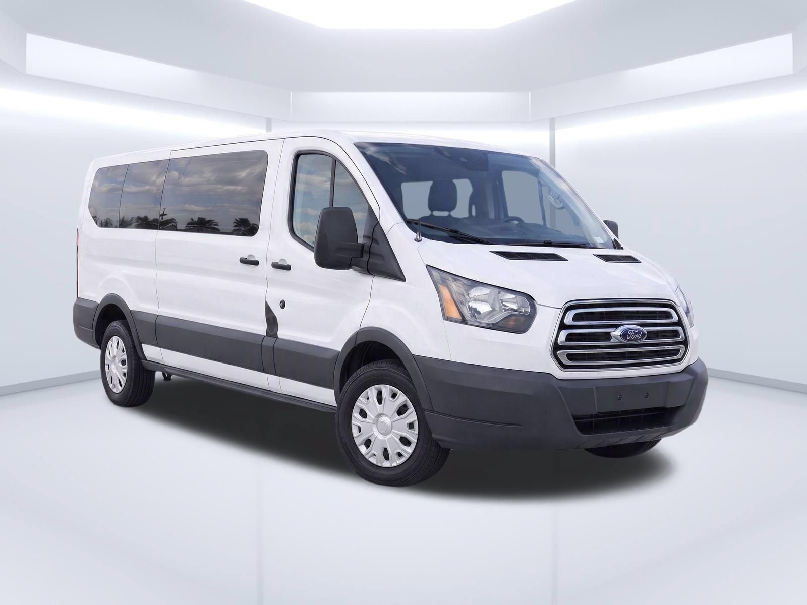 Used 2016 Ford Transit 350 XLT RWD image 6