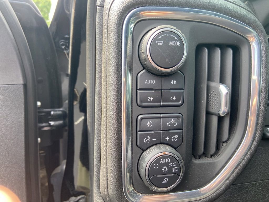 Used 2023 Chevrolet Silverado 2500 High Country w/ Z71 Off-Road Package AWD/4WD image 24