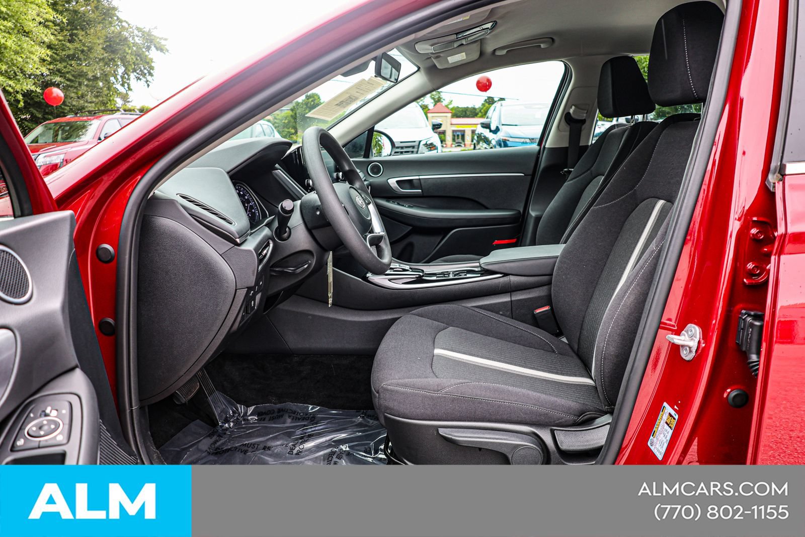 Used 2023 Hyundai Sonata SE w/ Preferred Accessory Package FWD image 18