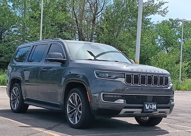 Used 2022 Jeep Wagoneer Series II w/ Premium Group I AWD/4WD image 1