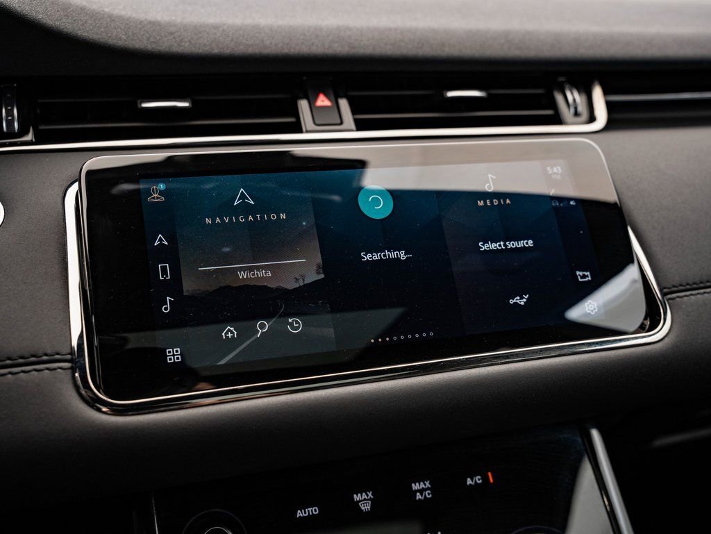 Used 2023 Land Rover Range Rover Evoque R-Dynamic SE AWD/4WD image 33