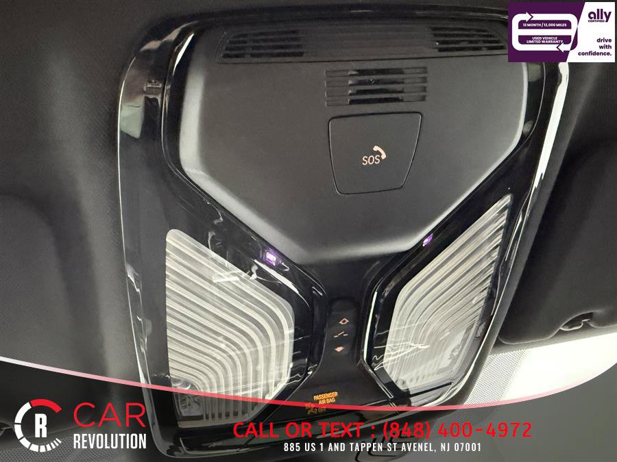 Used 2022 BMW M550i xDrive image 37