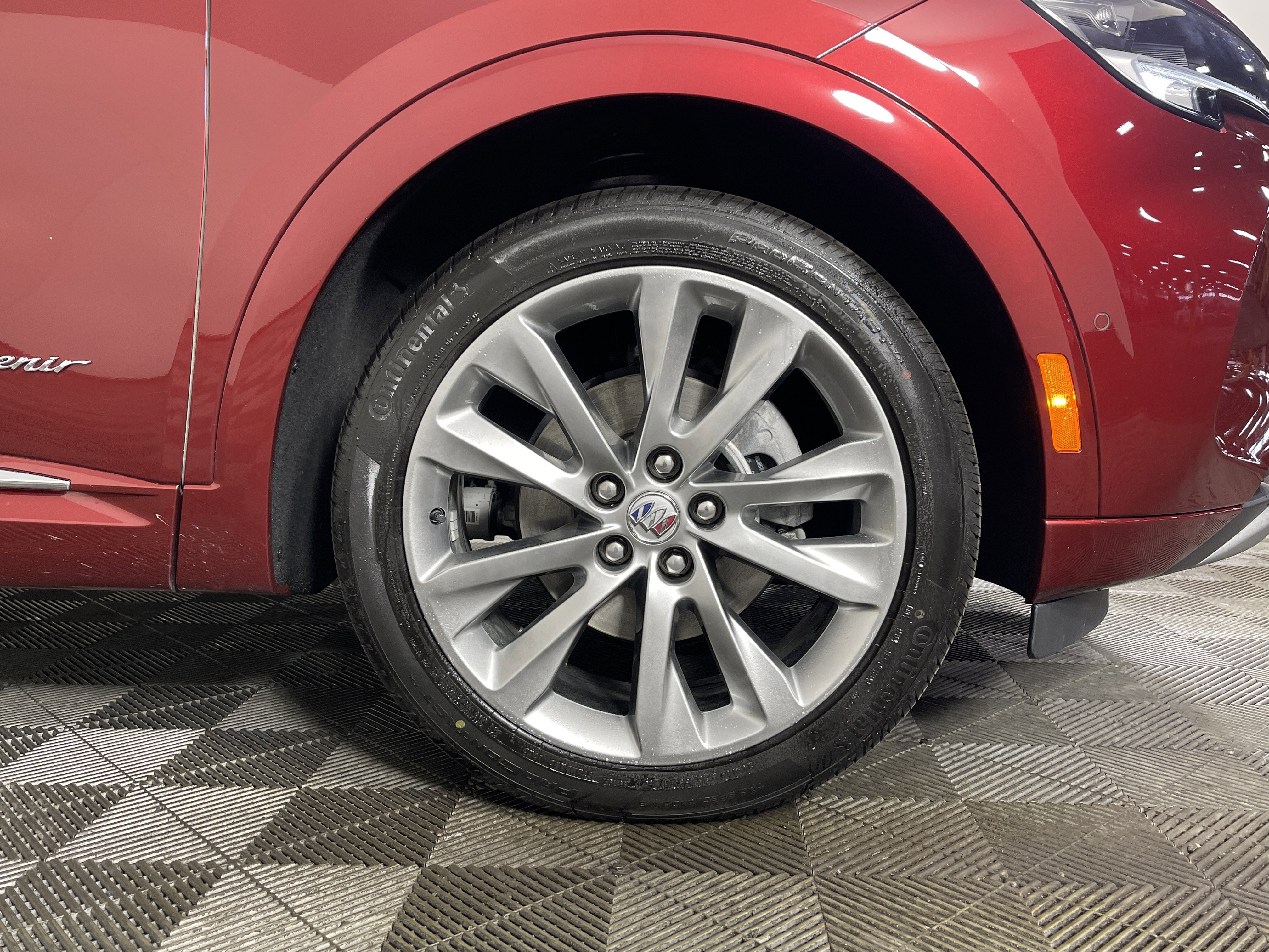 Used 2023 Buick Envision Avenir image 8