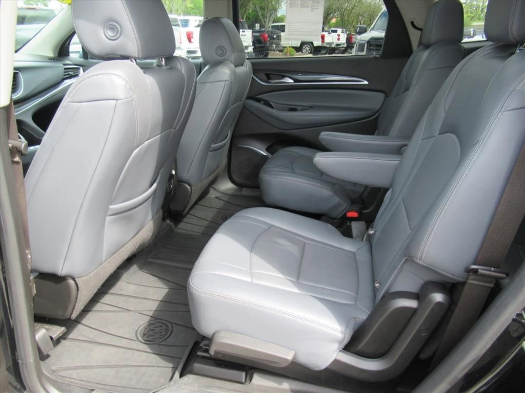 Used 2019 Buick Enclave Essence w/ LPO, Sport Appearance Package image 34