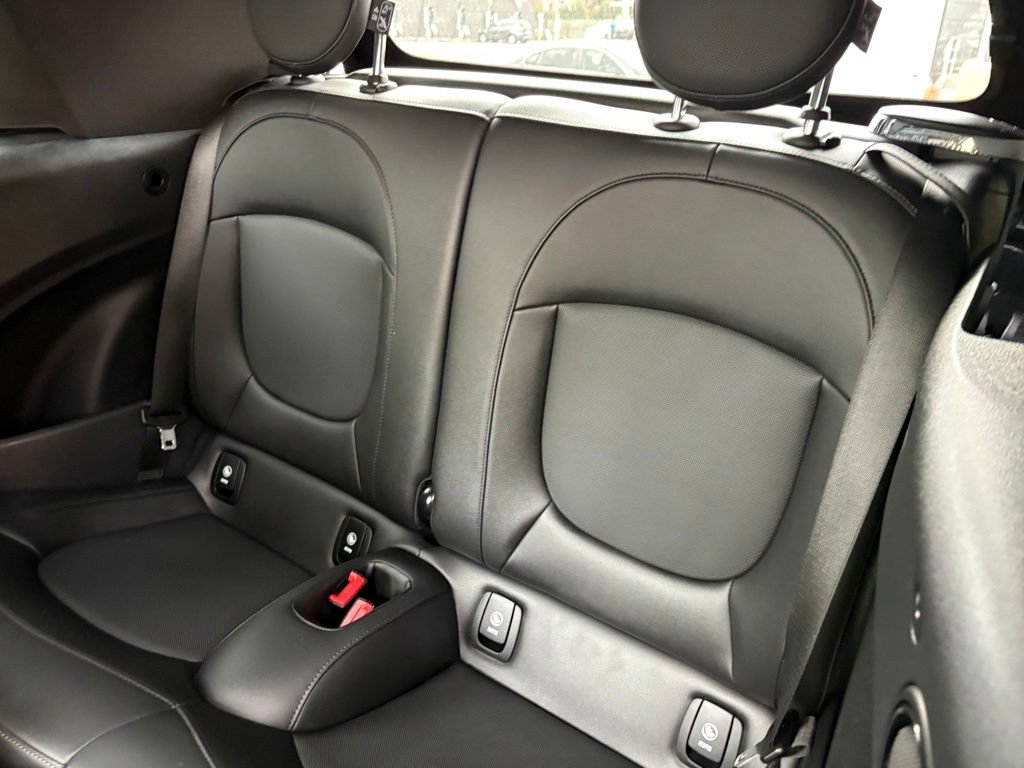 Used 2022 MINI Cooper Convertible FWD image 8