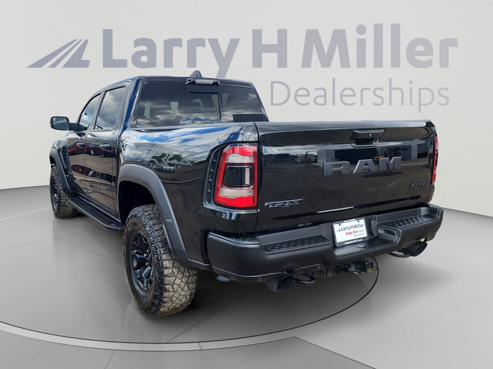Used 2023 RAM 1500 TRX w/ TRX Level 2 Equipment Group AWD/4WD image 3