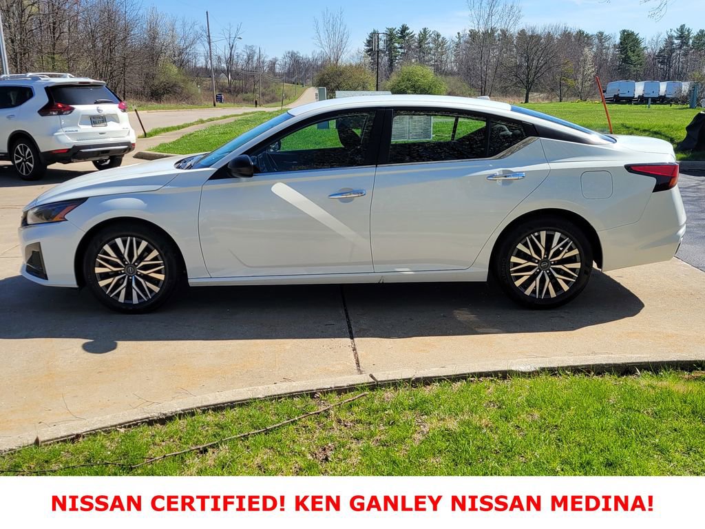 Certified 2025 Nissan Altima 2.5 SV FWD image 6