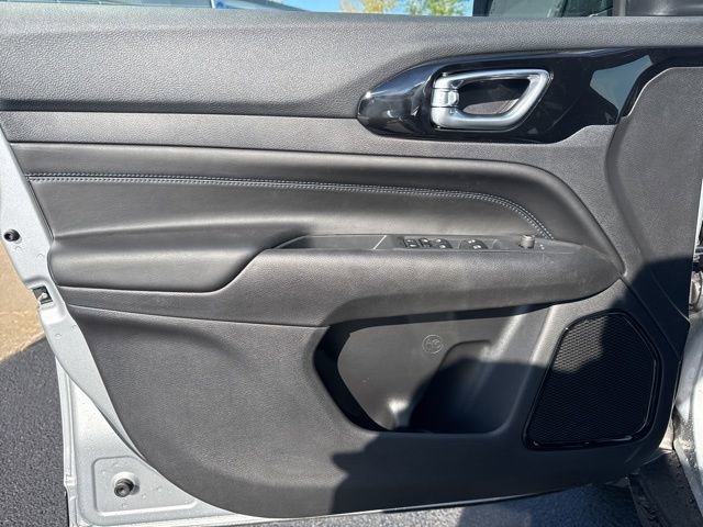 New 2026 Jeep Compass Limited image 19