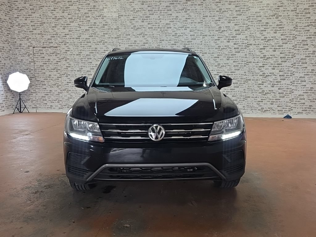 Used 2019 Volkswagen Tiguan SE AWD/4WD image 2
