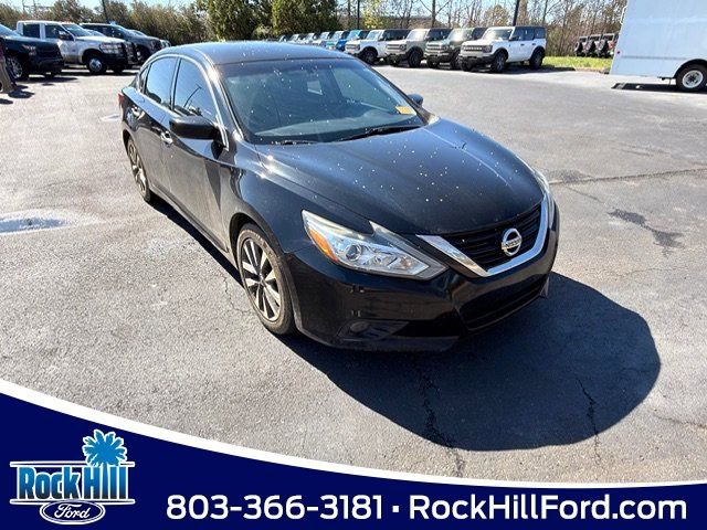 Used 2017 Nissan Altima 2.5 SV image 1
