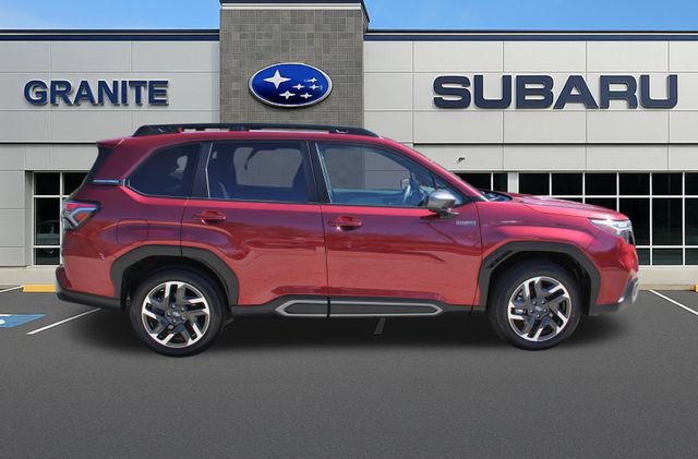 Used 2025 Subaru Forester Limited AWD/4WD image 7