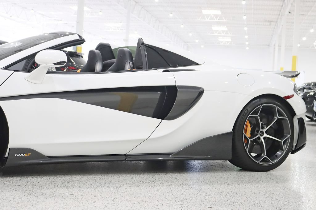 Used 2020 McLaren 600LT Spider RWD image 5