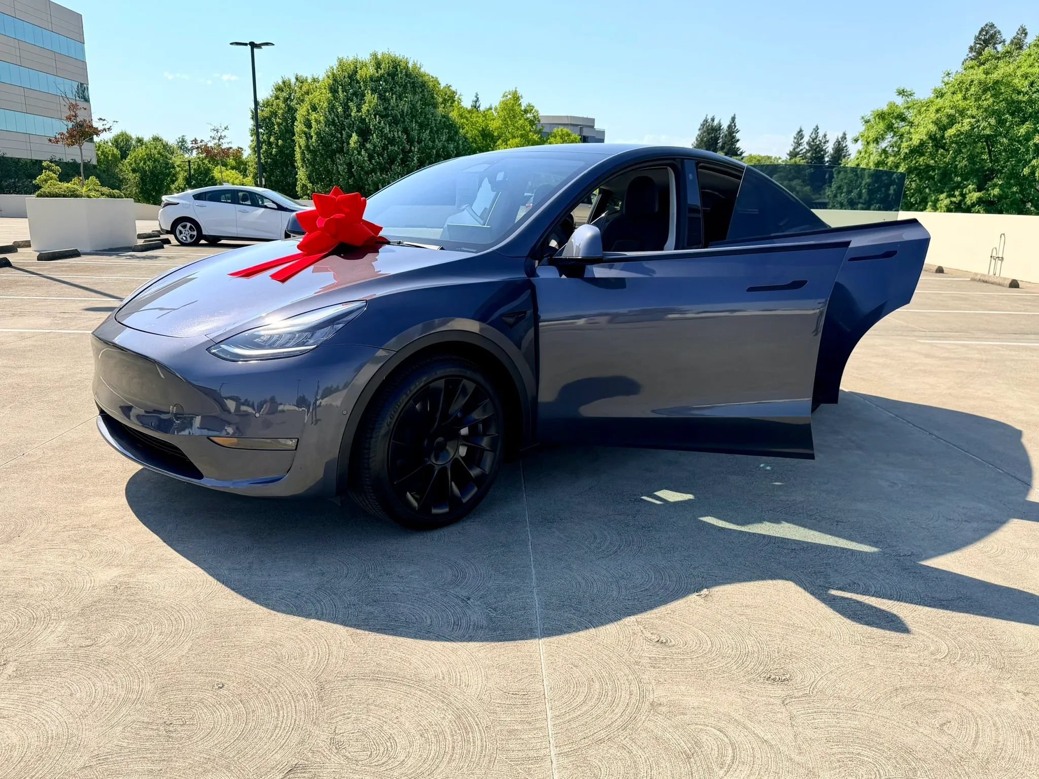 Used 2023 Tesla Model Y Long Range AWD/4WD image 43