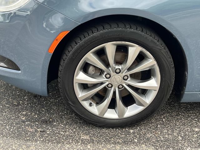 Used 2015 Chrysler 200 S w/ Comfort Group FWD image 10