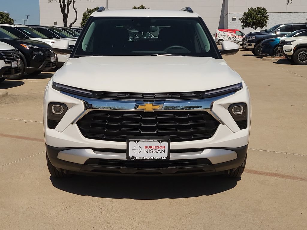 Used 2025 Chevrolet TrailBlazer LT AWD/4WD image 5