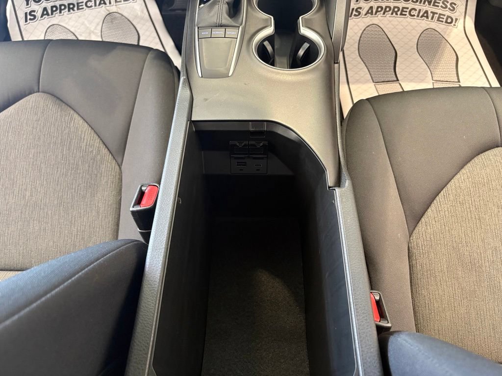 Used 2024 Toyota Camry LE FWD image 13