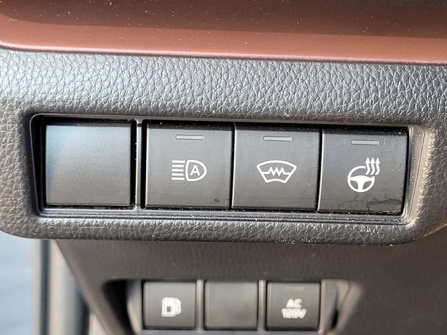 Used 2024 Toyota Prius Prime SE image 17