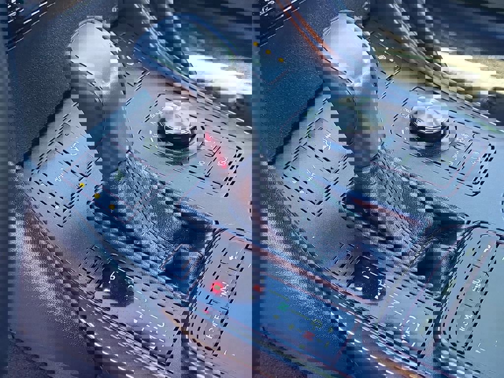 Used 2025 Lexus IS 300 F Sport image 22