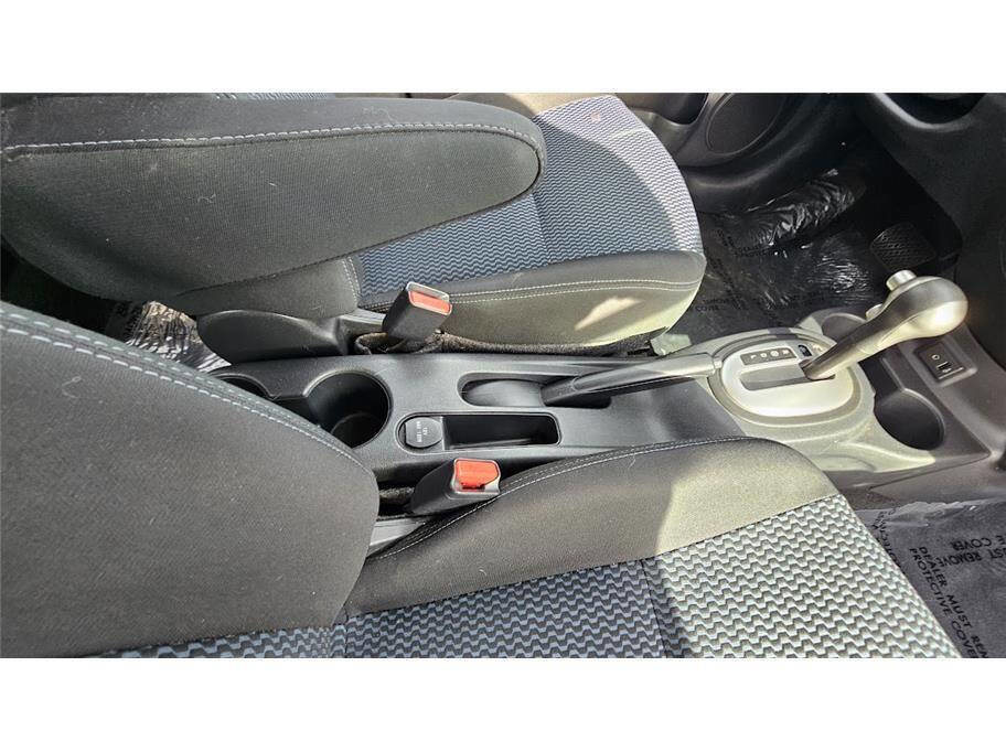 Used 2017 Nissan Versa Note SV image 32