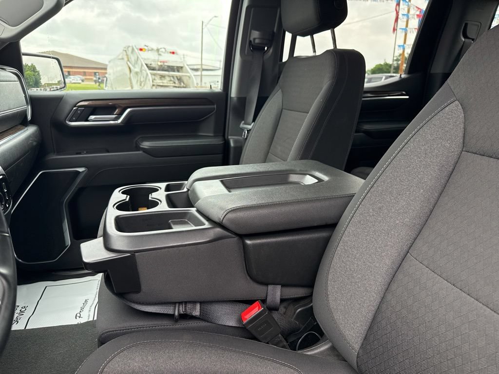 Used 2025 Chevrolet Silverado 1500 LT RWD image 13