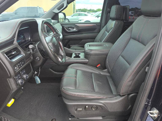 Used 2024 Chevrolet Tahoe RST w/ Luxury Package AWD/4WD image 9