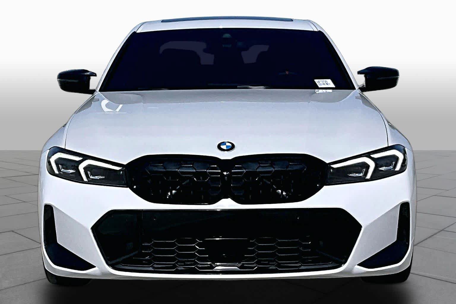 Used 2025 BMW M340i w/ Premium Package RWD image 3