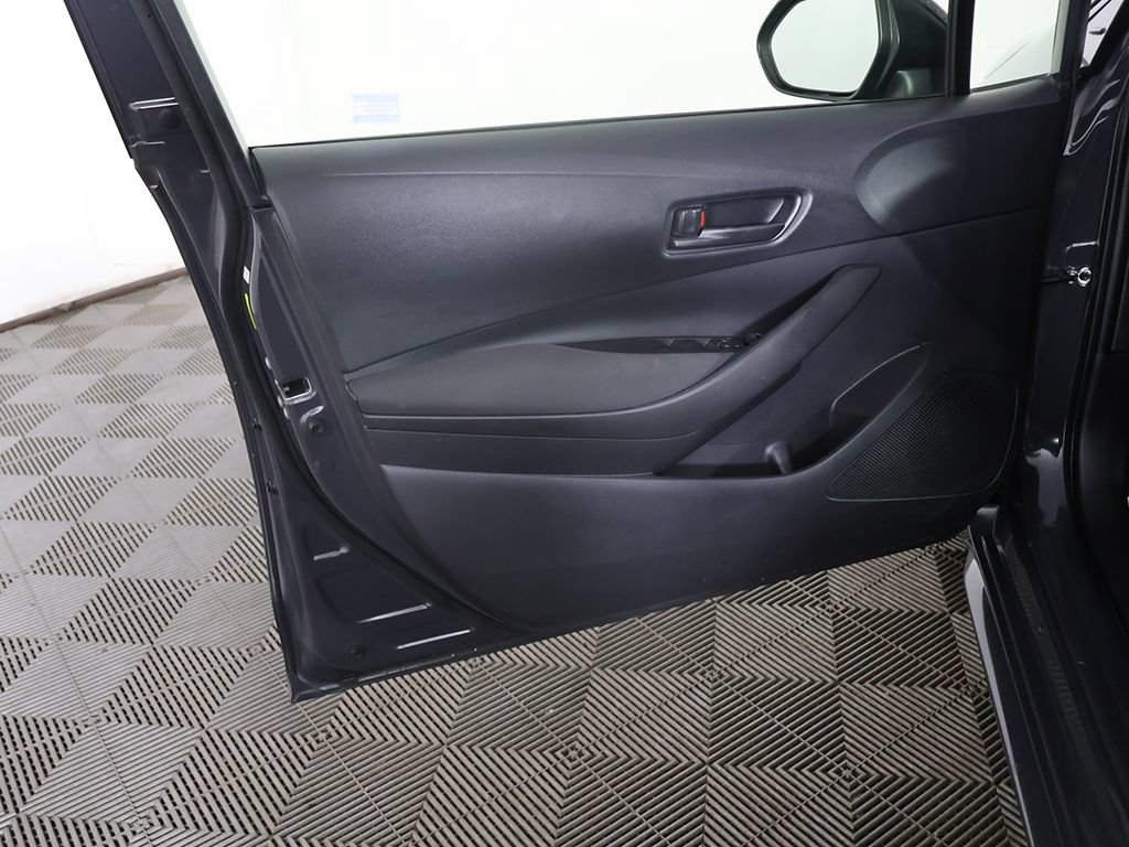 Used 2024 Toyota Corolla LE FWD image 19
