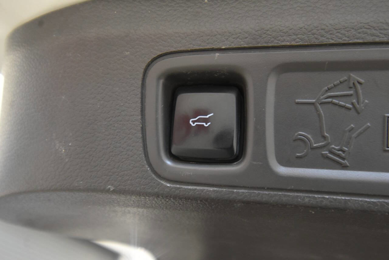 Used 2021 Ford Expedition XLT image 37