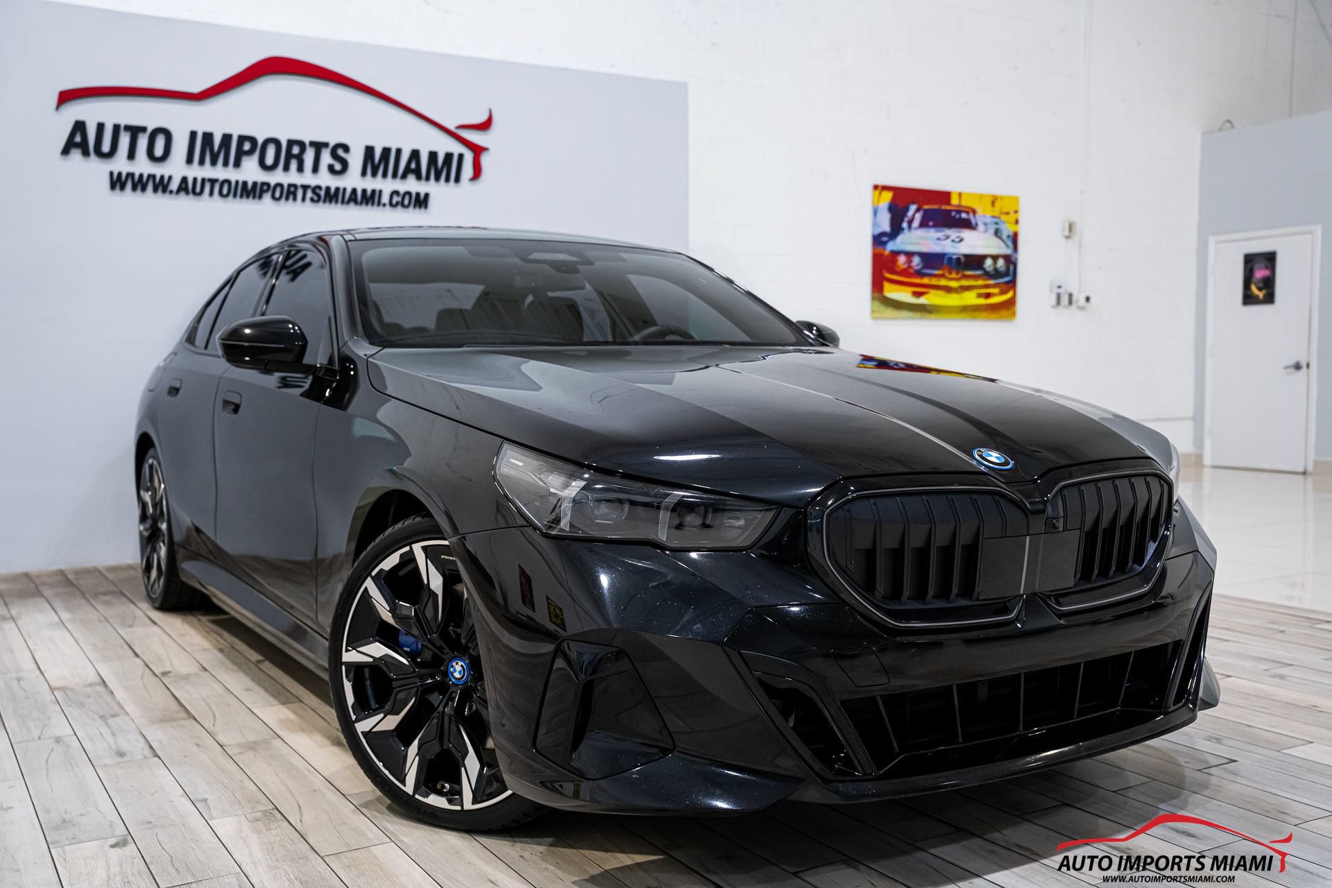 Used 2025 BMW 550e xDrive w/ Executive Package AWD/4WD image 27