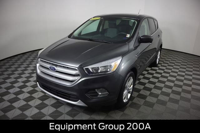 Used 2017 Ford Escape SE w/ SE Cold Weather Package image 9